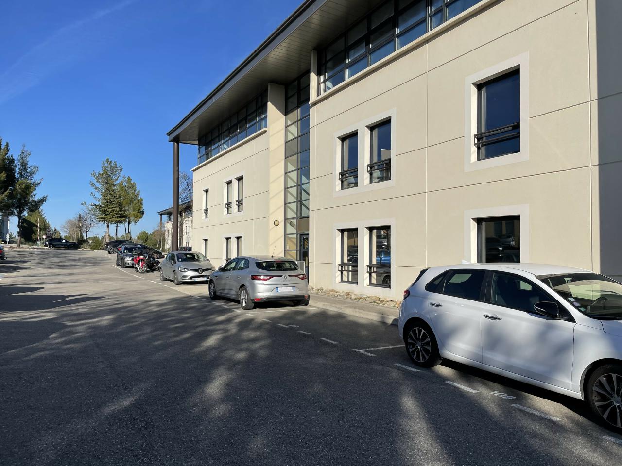 Bureau Aix-en-Provence 2000m² Location bureau Aix-en-Provence Bouches-du-Rhône OLBUR2419797 0